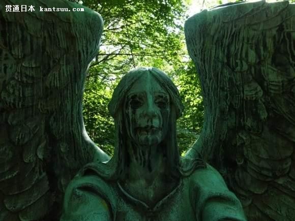 超可怕!外网友盘点墓地中的奇怪雕像